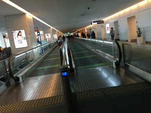 羽田空港通路